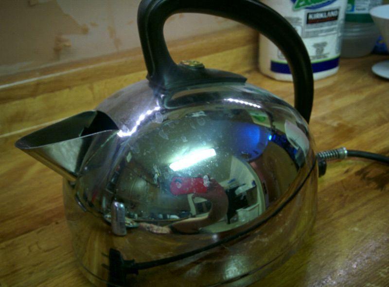 Old school electric kettle