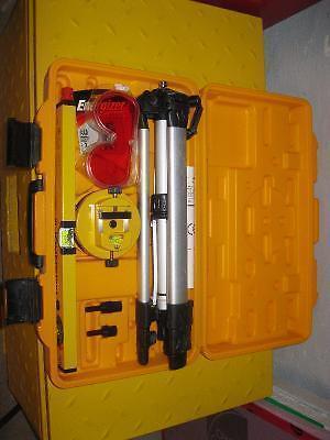 Laser level with tripod Case and accessories