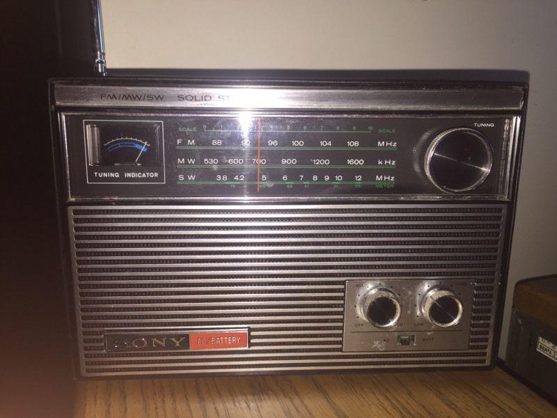 Sony fm/mw/sw portable transistor Radio