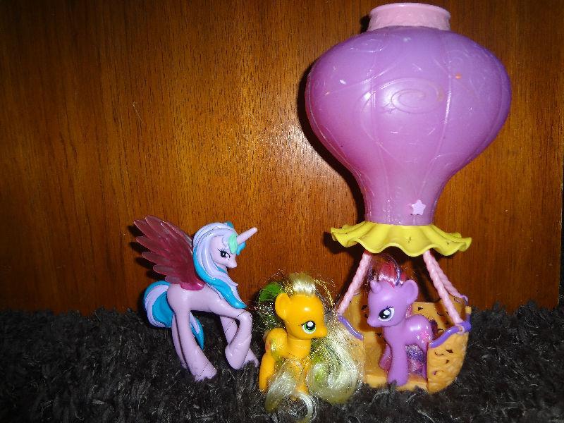 My Little Pony G5 Ponies and Hot Air Balloon- Sounds & Lights!