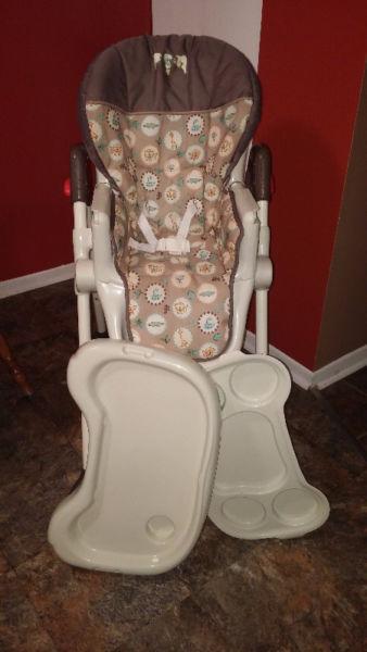 Slim Fold High Chair - 2 trays, Heights, Washable Padding, etc