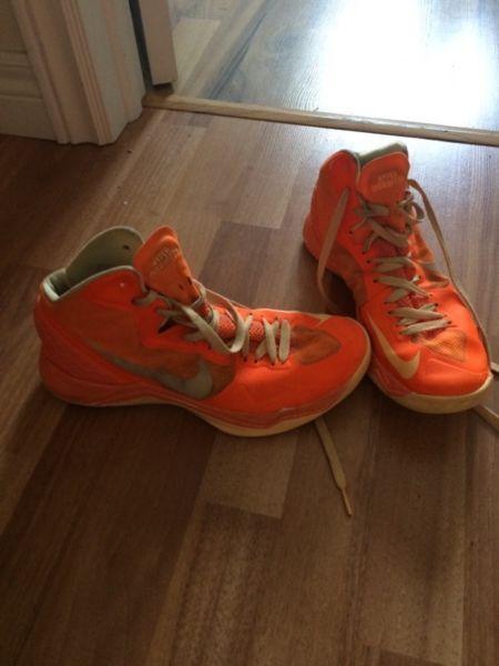 Wanted: Hyper Disruptor basketball shoes
