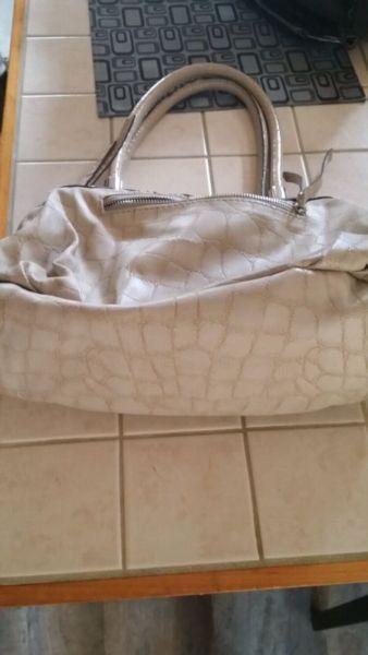 GUESS PURSE FOR SALE
