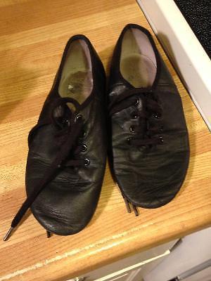 Black dance shoes size 2