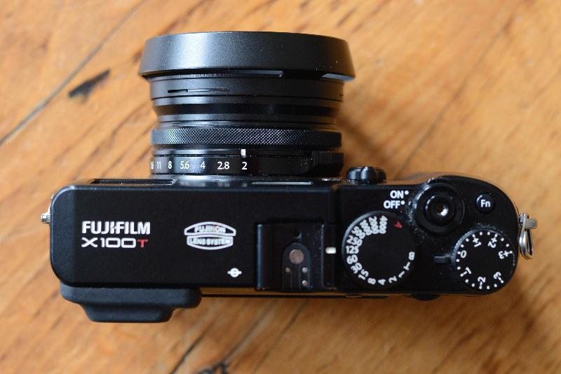 Fujifilm X100T camera ALL BLACK w/23mm f/2 fixed lens