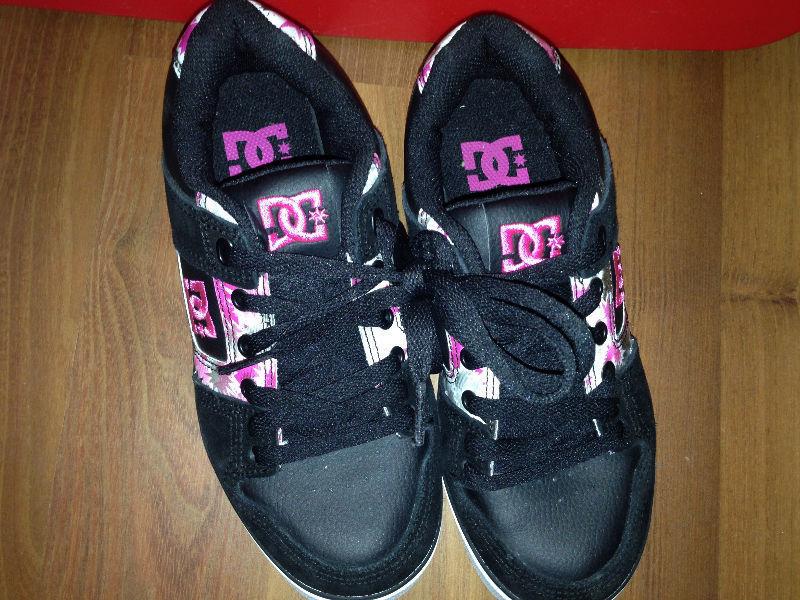 Girls New DC Sneakers SIze 5