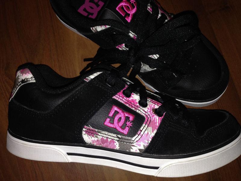 Girls New DC Sneakers SIze 5