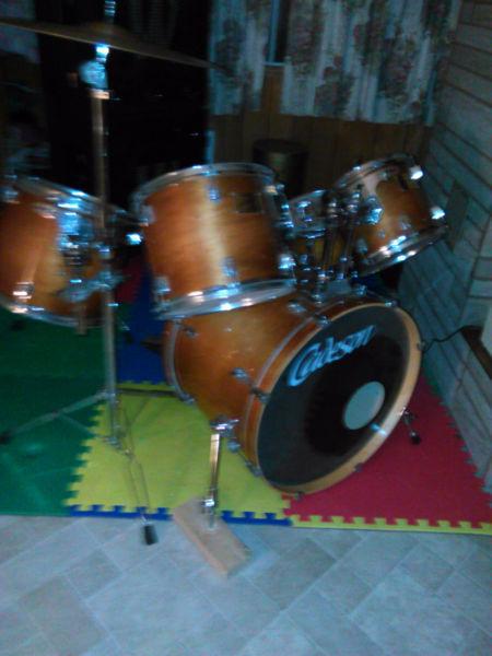 Cadeson drum kit