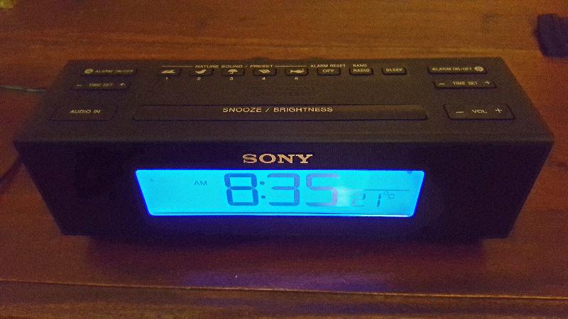 Sony clock radio with nature sounds