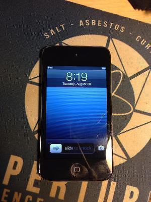 iPod Touch 8GB 4th Gen