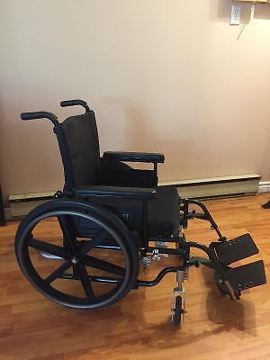 Wheelchair with foot rests