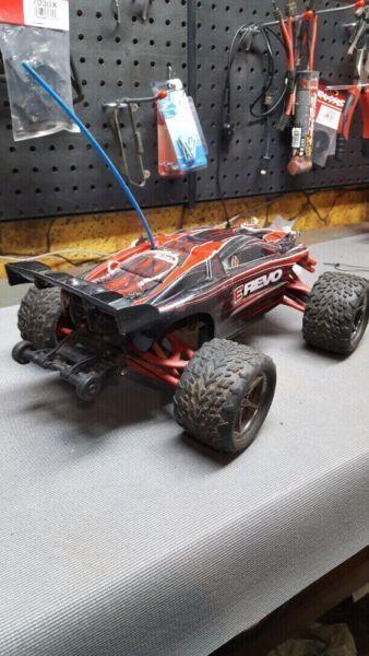 Traxxas erevo 1/16