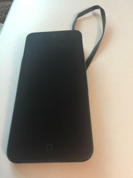 Wanted: 16 GB iPod Touch black - broken