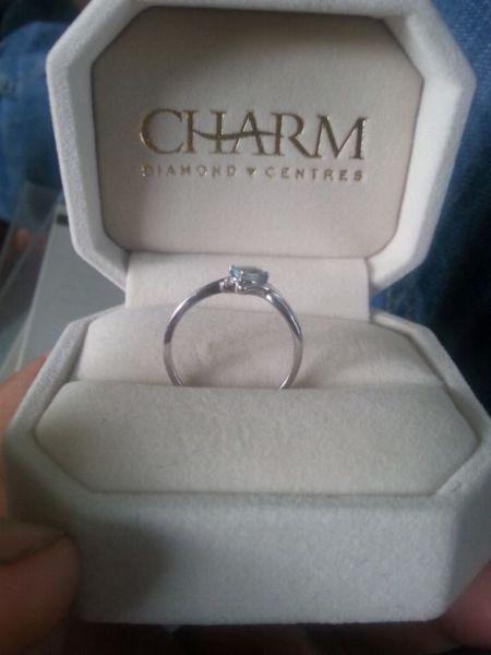 Nice ring and necklace from charm diamond center