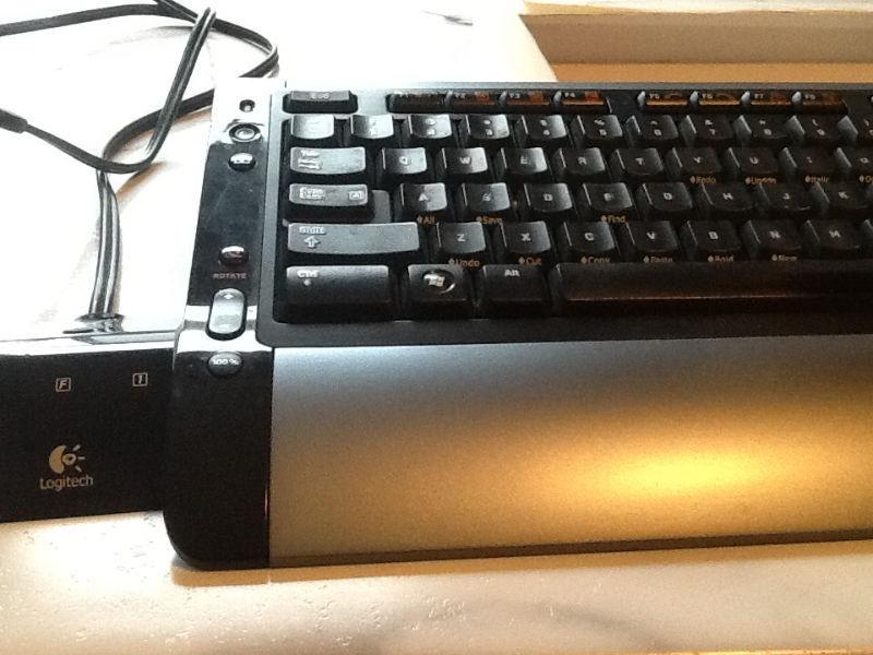 Logitech S510 Wireless Keyboard - Model YRAK73