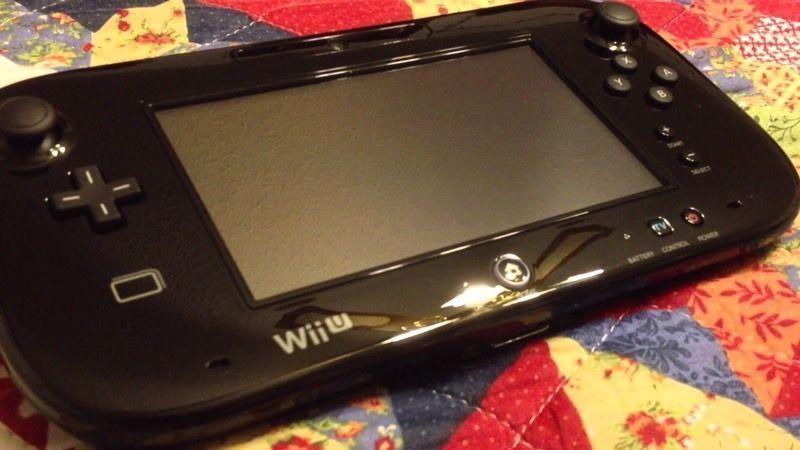 32 GB Wii U with 2 games