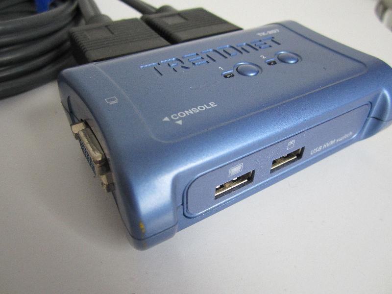 TRENDNET tk-207k 2-port USB kvm switch (include 2 x kvm cables)