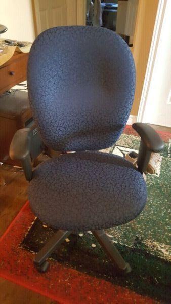 Wanted: Computer Chair