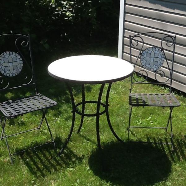 Outdoor bistro table and chairs