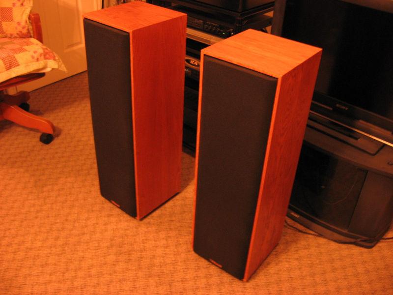 Klipsch speakers KG3.5 $185