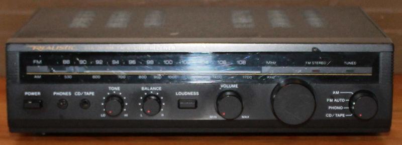 Realistic AM / FM Stereo Receiver