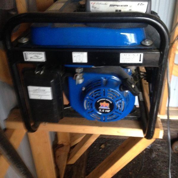 2200 watt generator Like New