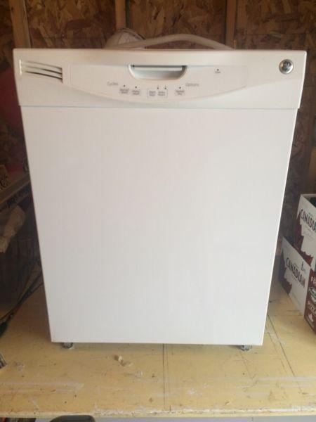 GE white dishwasher