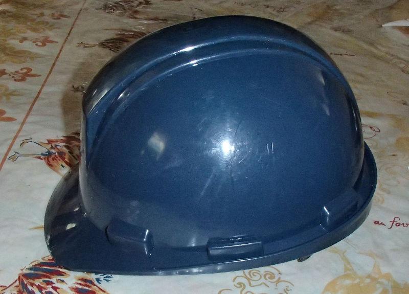 Blue hard hat,never used, bought from belmac