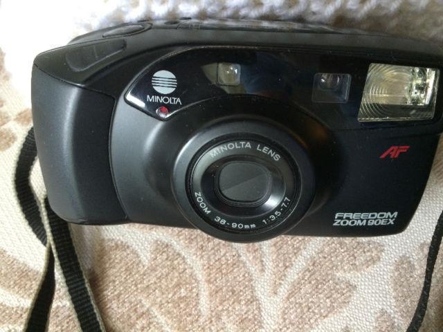 Minolta Freedom Zoom 90 Ex (with leather case) - only $10 !!