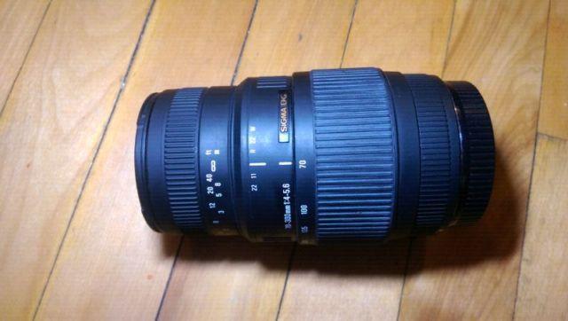 Sigma 70-300mm F4-5.6 DG Macro --Canon EOS mount-