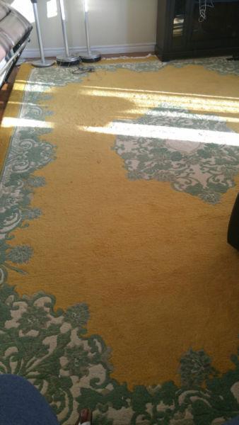 very nice clean area rugs 80 obo