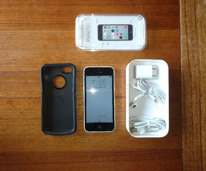 Apple iPhone 5c - 16GB - White (Rogers Network) Smartphone