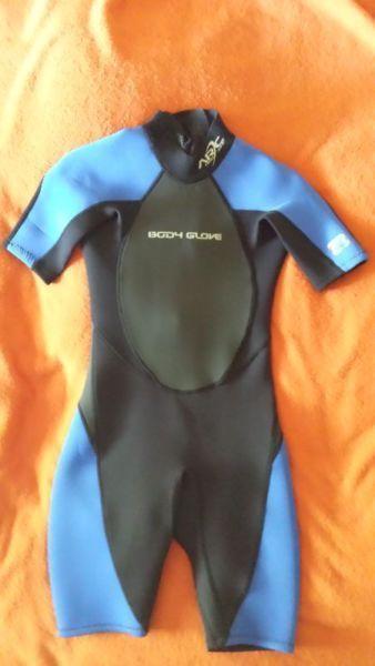 Juniors size 12 Body Glove Wetsuit