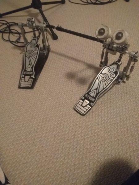Wanted: Network double kick pedal