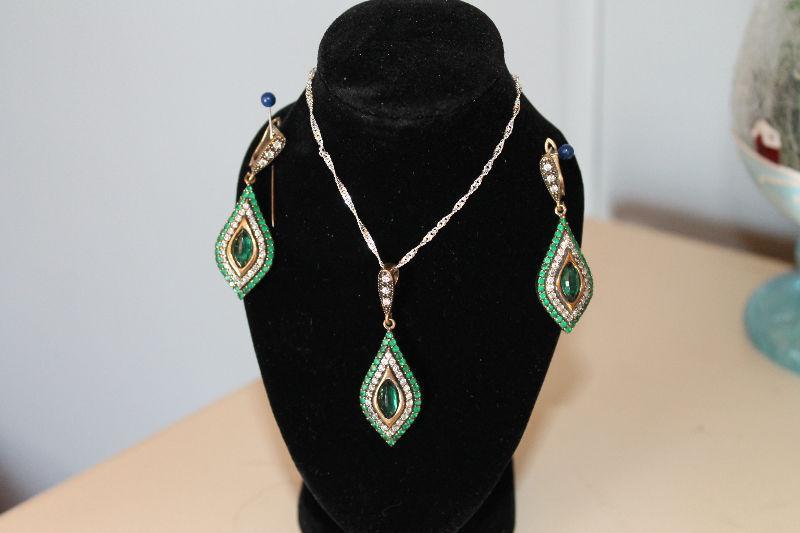 Emerald Necklace & Earrings