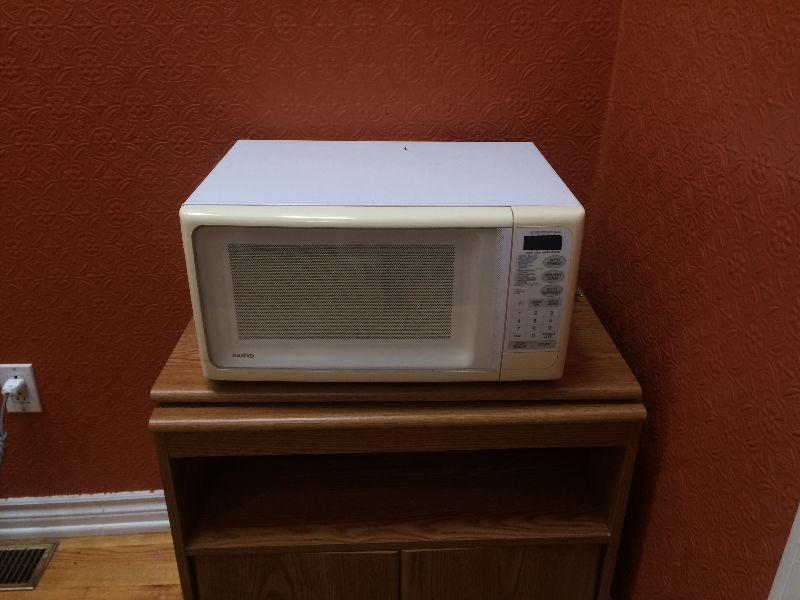 Working microwave for sale