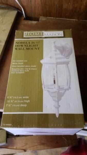 2 outdoor lantern wall mount lights