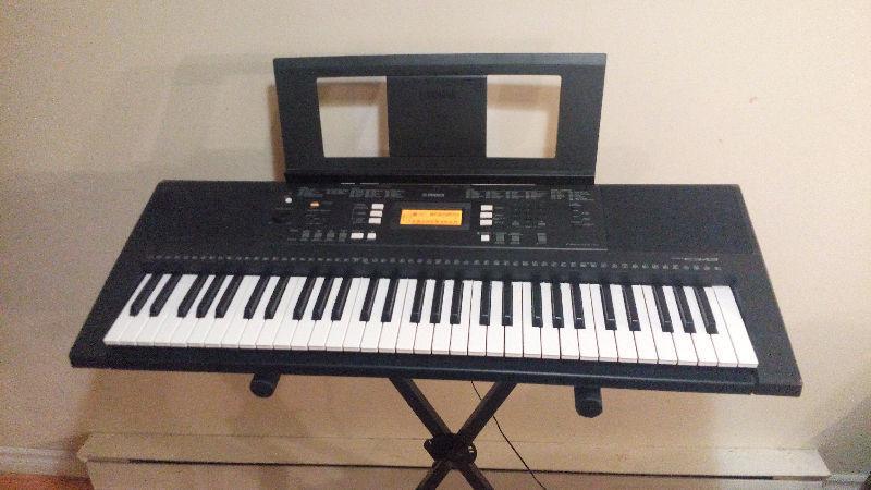 Yamaha PSR-E343 61 key electronic keyboard piano