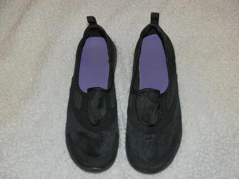 Comfy black shoes - Size 7.5
