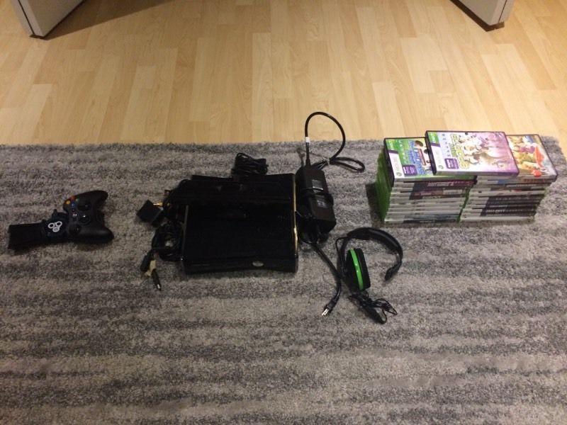Xbox 360 console with Kinect, 22 games, 3 Controllers, headset
