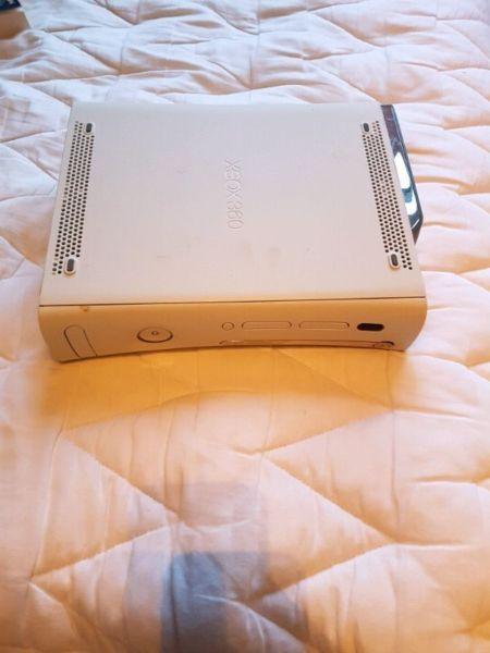 First generation Xbox 360 no controllers all hookups