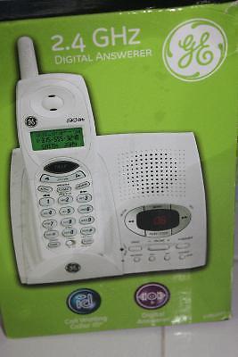 Cordless Phone with Answering Machine