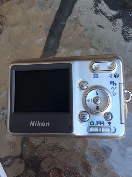 Nikon Cool Pix L3 5.1 Digital Camera with 3x optical zoom