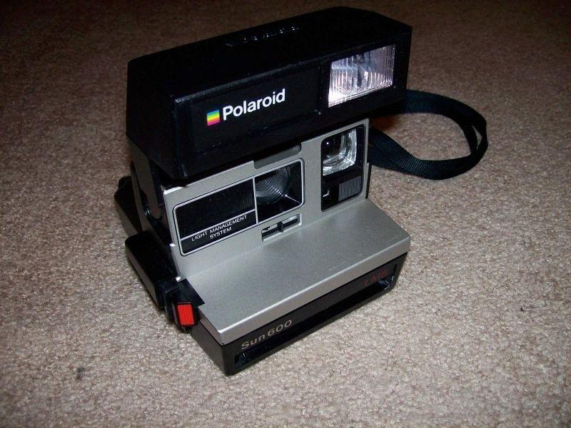 Polaroid Sun 600 LMS instant camera