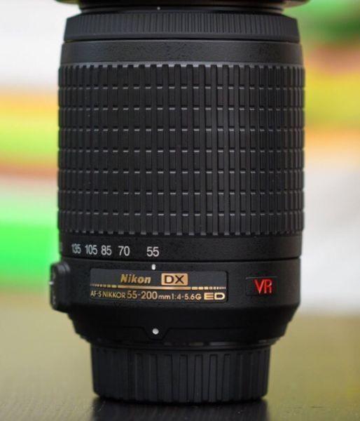 Nikon AF S 55 200mm 4 5.6 G ED VR lens
