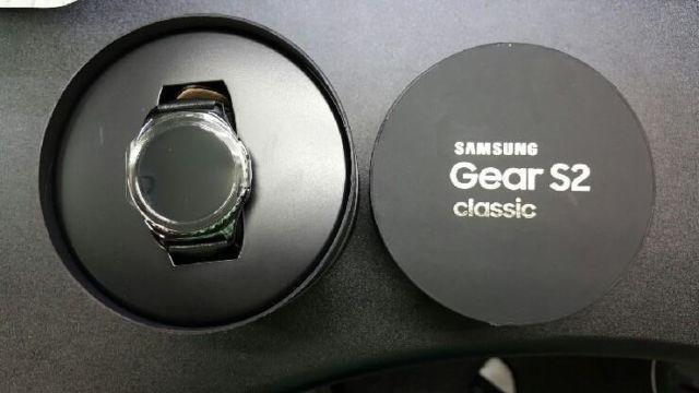 *MINT* Samsung Galaxy Gear S2 Classic SmartWatch
