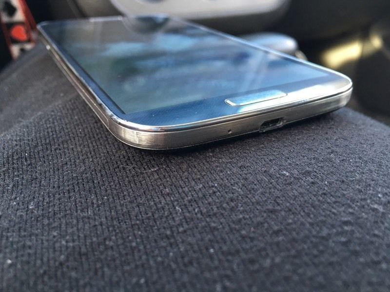 Samsung Galaxy S4 - Factory unlocked - Pristine Condition