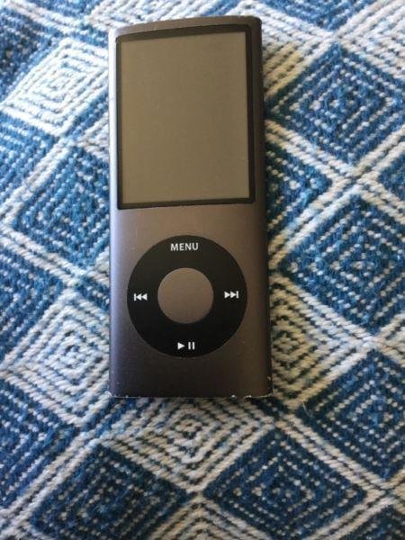 Cheap iPod on the fritz in great condition otherwise OBO!!!