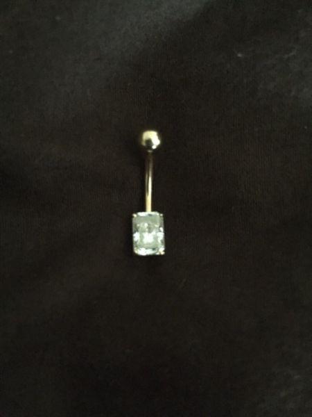 14k gold belly button ring with solitaire