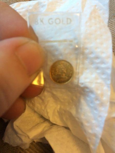 8 kt gold coin
